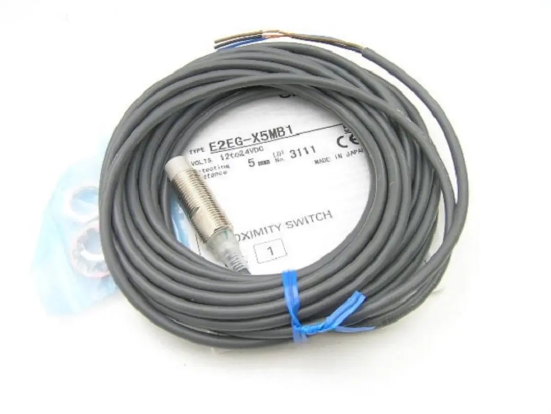 Omron E2EG-X5MB1 Inductieve Sensor M18 - 5mm