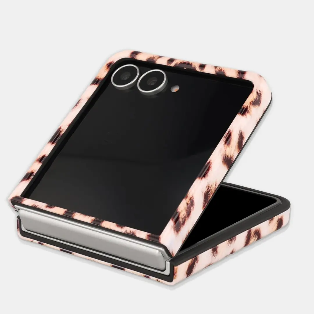 Selencia Hoesje Samsung Galaxy Z Flip8 - Wild Leo