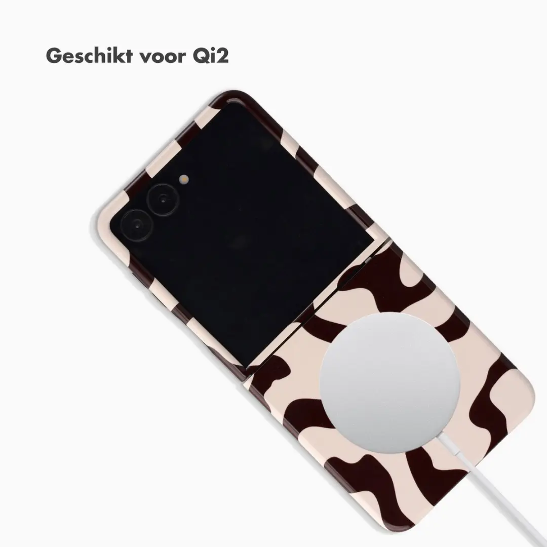 Selencia Hoesje Samsung Galaxy Z Flip8 - Art Wave Black - MagSafe