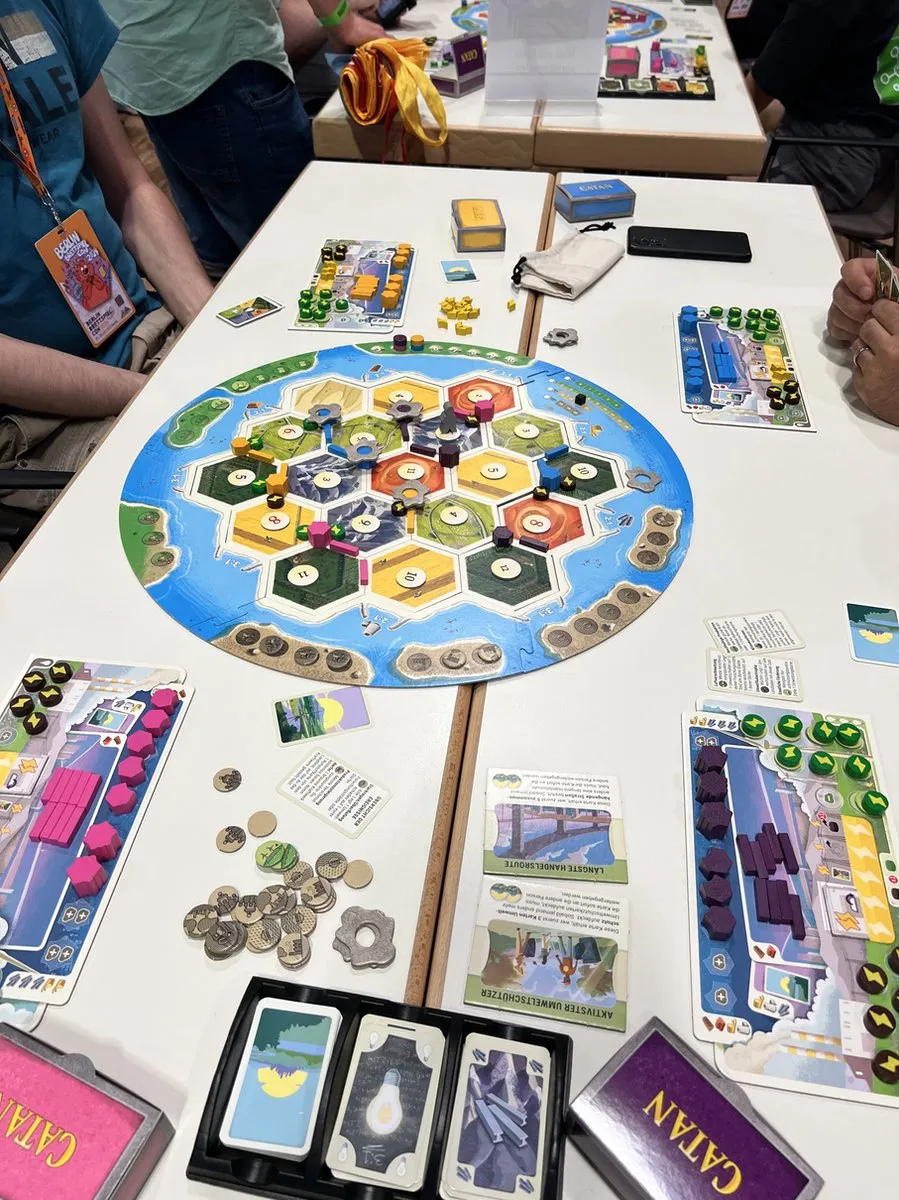 999 Games CATAN Nieuwe Energie Bordspel - 3-4 Spelers