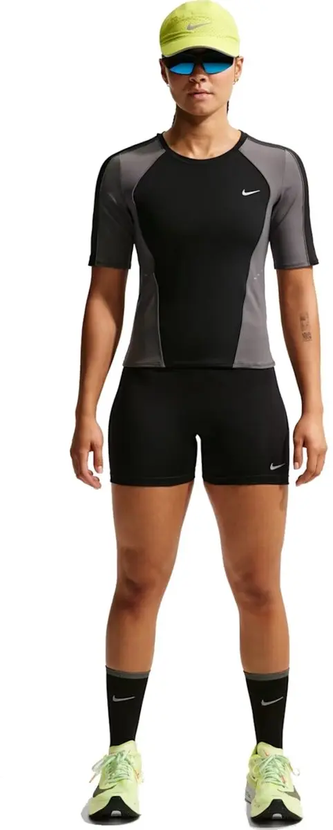 Nike Tempo High Waist 4i Dames Short - S - Zwart-multicolour
