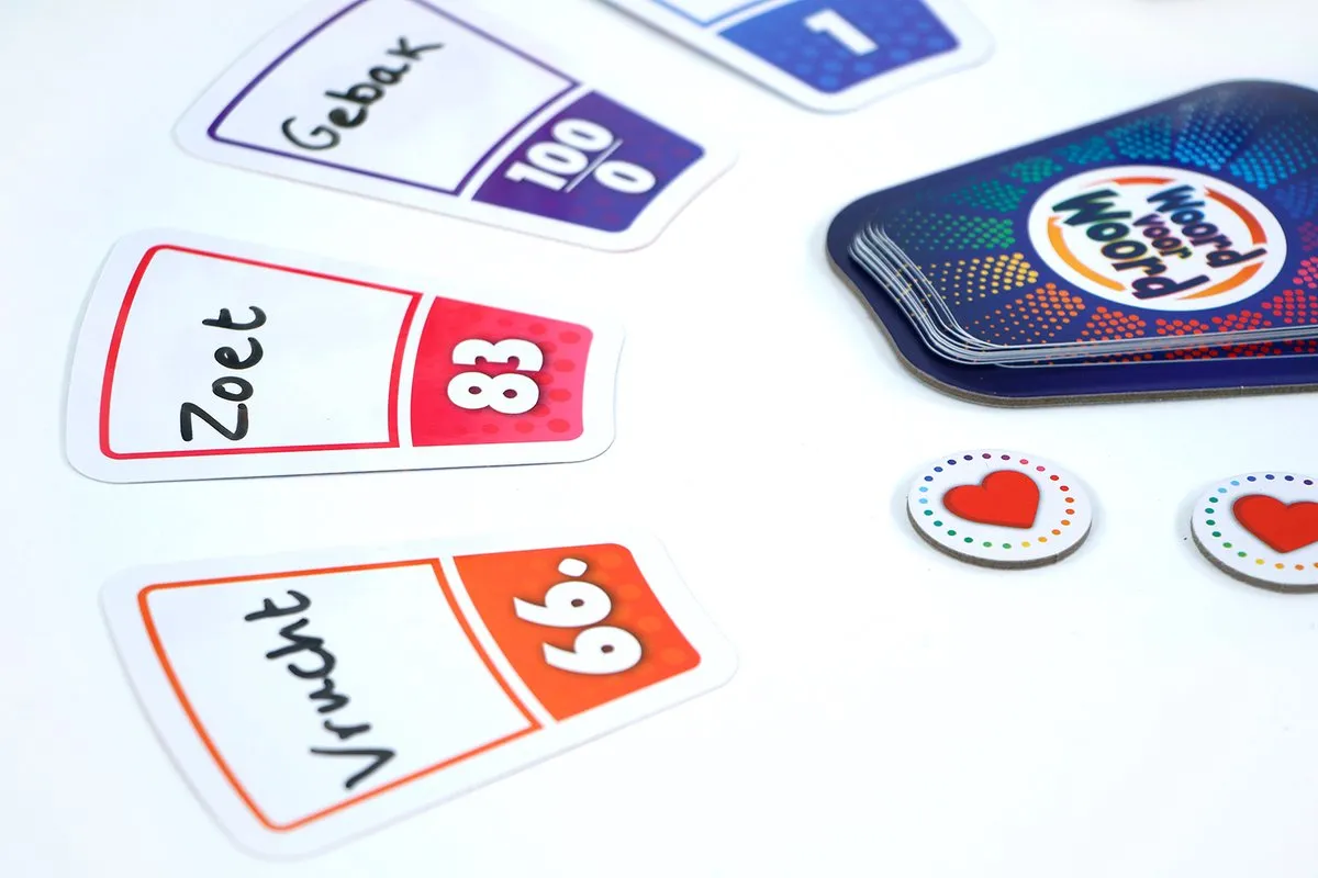 999 Games Woord voor Woord Coöperatief Woordspel - 12 Spelers
