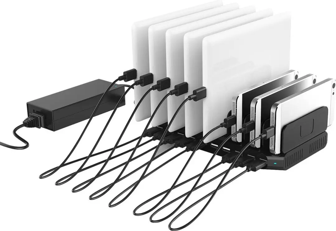 Lindy Reislader 10x USB-A 73309 - Zwart