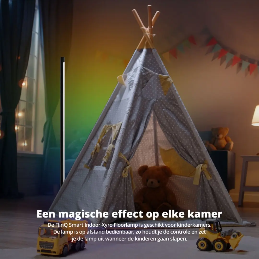 FlinQ Xyro LED Slimme Vloerlamp - RGB - Zwart