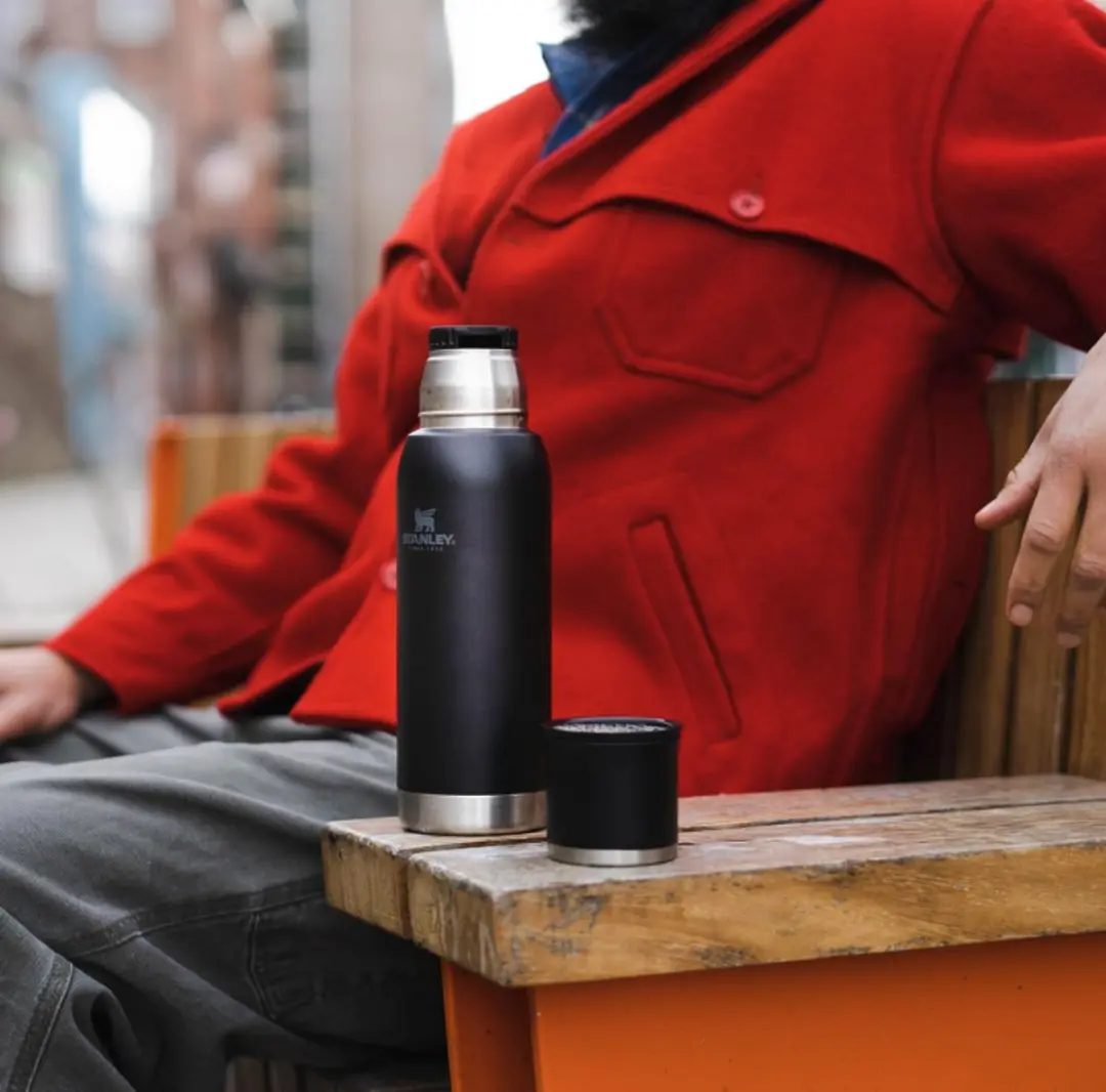 Stanley Adventure To-Go Thermosfles 1L - Zwart