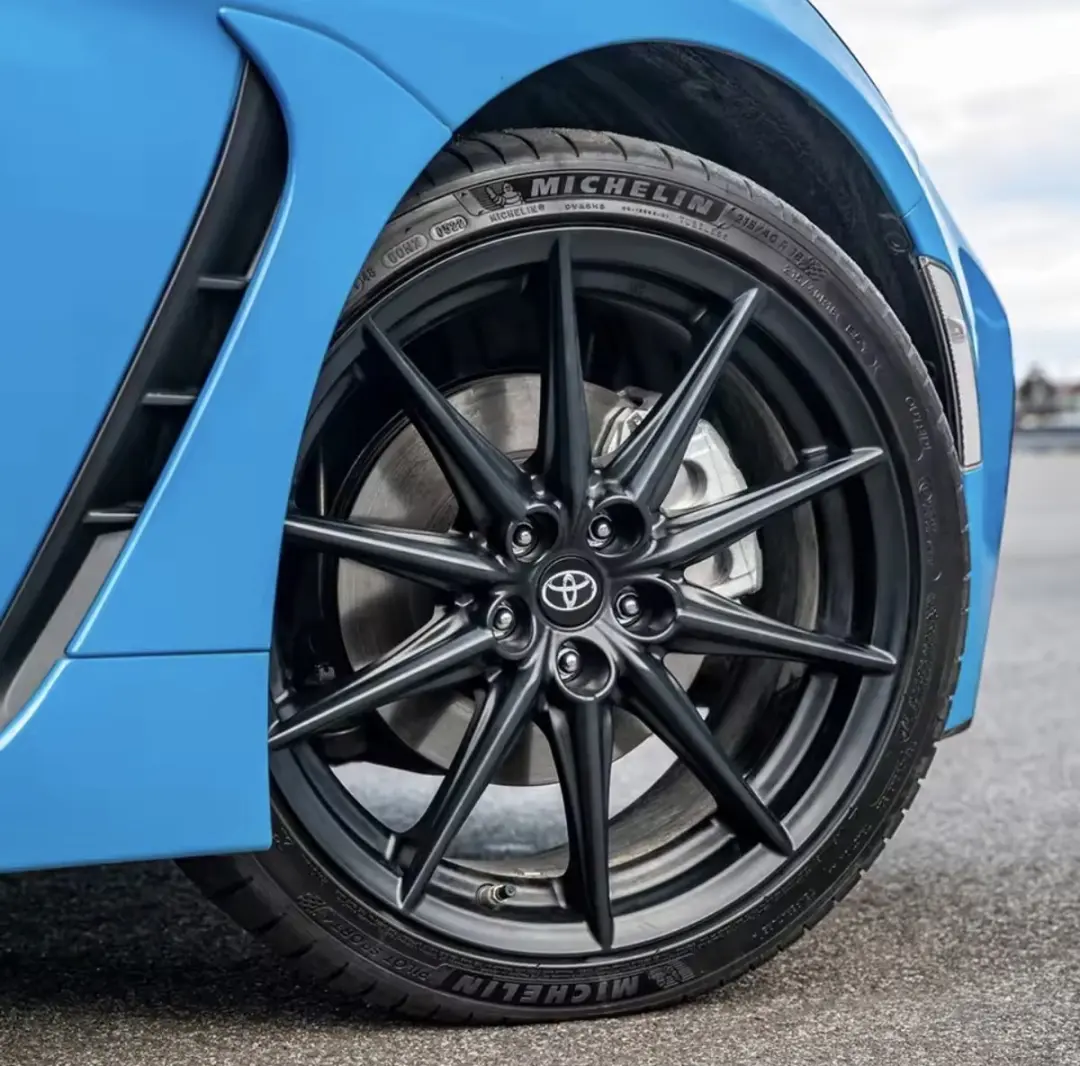 Toyota Wieldoppen 62mm - Set van 4 - Zwart