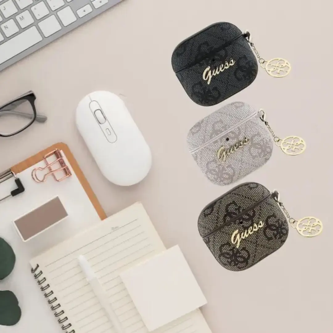 GUESS GUA4G4GSMW Hoesje AirPods 4 - Premium Eco-leder - Bruin - afbeelding 6 van 6