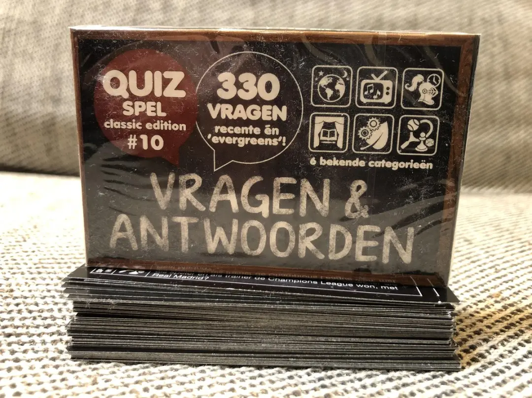 Vragen & Antwoorden #10 Kaartspel - 330 Vragen