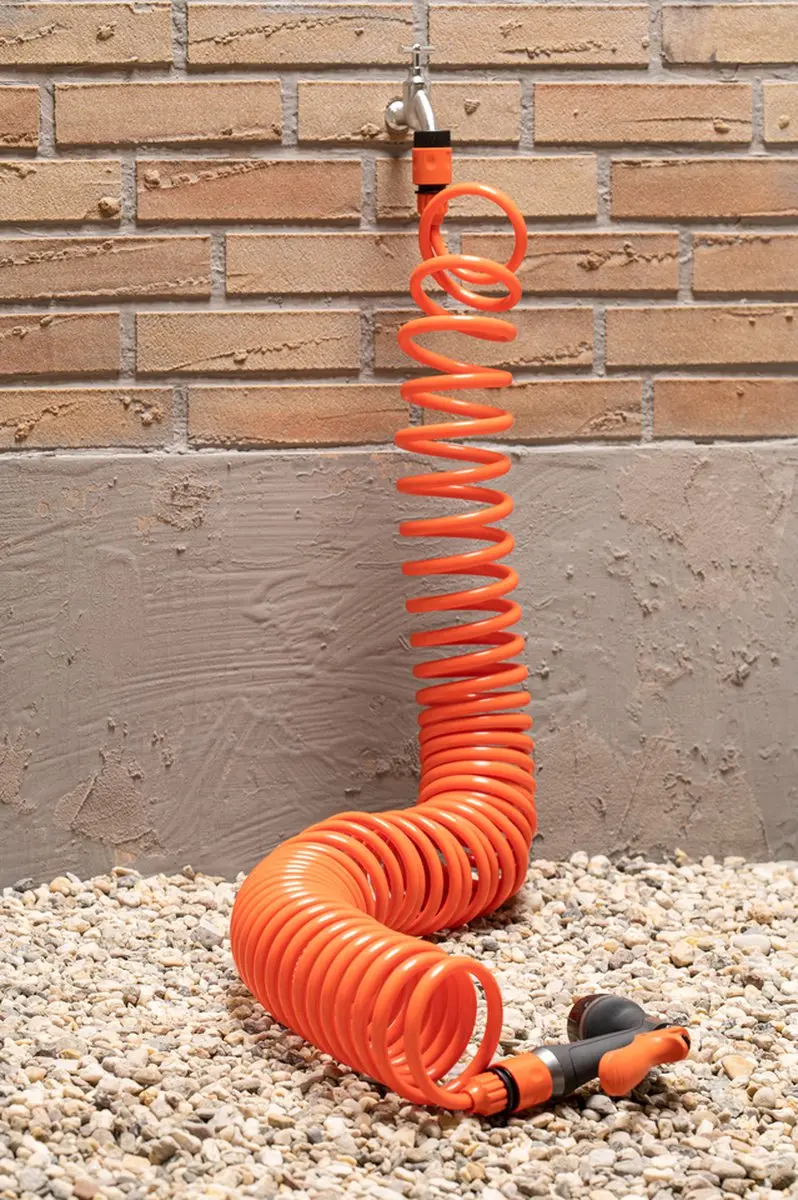 BLACK+DECKER Flexibele Tuinslang 15m Spiraalslang - Oranje