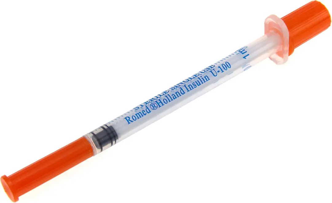 Romed 3-delige insulinespuit met naald 300 Stuks