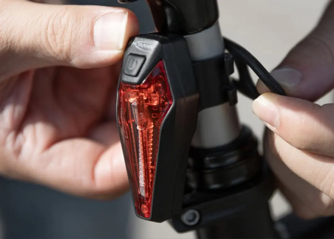 Ansmann Achterlicht Fiets LED met Remlicht - Zwart - afbeelding 6 van 6