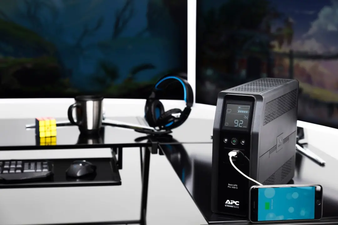APC Back-UPS PRO BR1600SI Noodstroomvoeding 1600VA - 8x C13, USB A/C