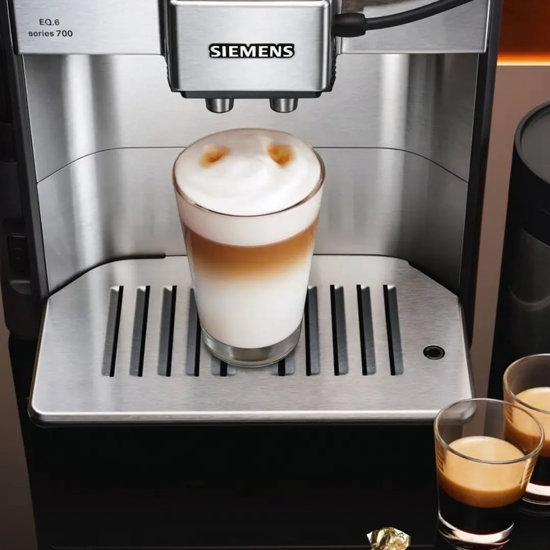 Siemens EQ6 plus s300 Volautomatische Koffiemachine - 1500W - Zwart/Zilver