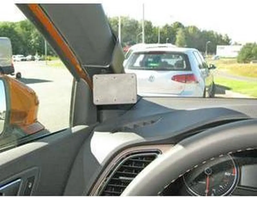 Brodit ProClip Seat Ateca 2017-2024 / Cupra Ateca 2020