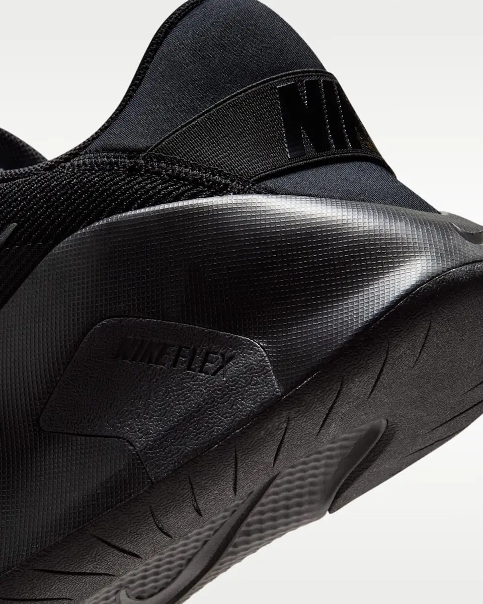 Nike Flex Train Trainingsschoenen 45 - Zwart