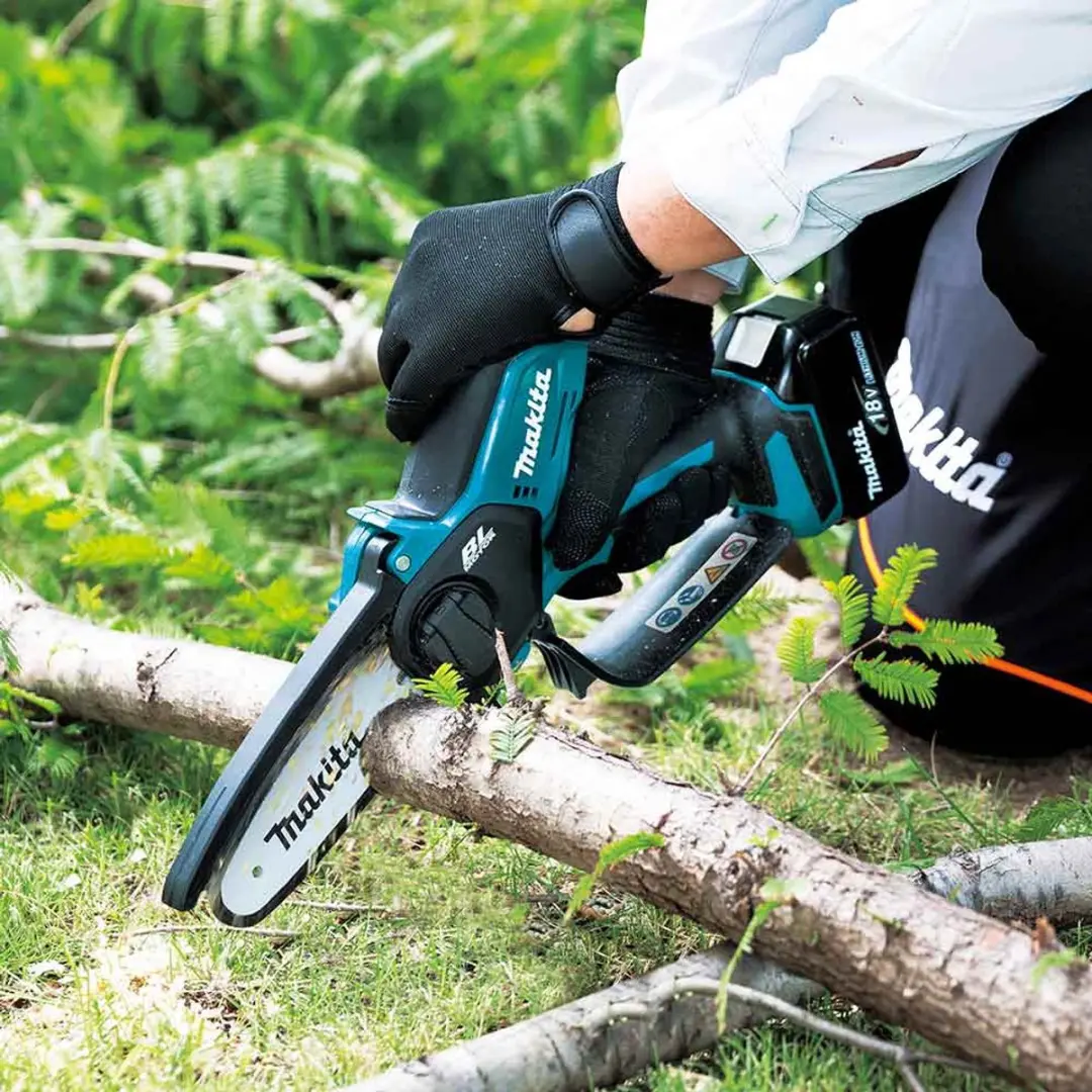 Makita 18V ACCU Snoeizaag 15cm - 3.0Ah Li-ion - afbeelding 6 van 6