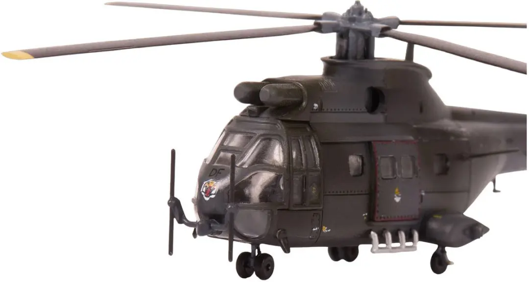 Revell 63746 Westland Puma HC.1 Modelbouwpakket 1:144 - 68 Onderdelen - Multi