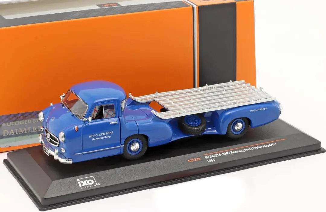Mercedes-Benz Rennwagen-Schnelltransporter 1955 IXO Models 1:43 - Blauw