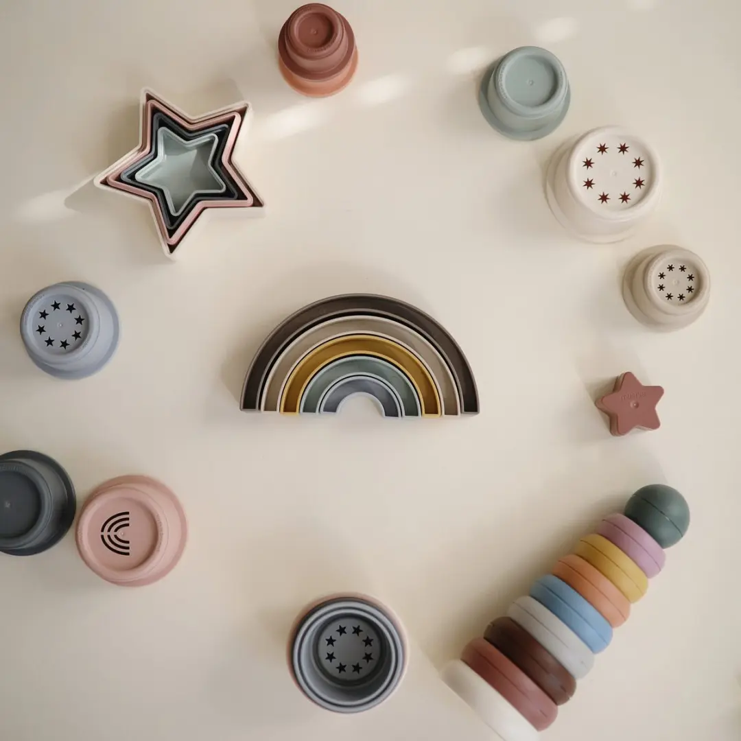 Mushie Stapeltoren Regenboog - 7 Stuks