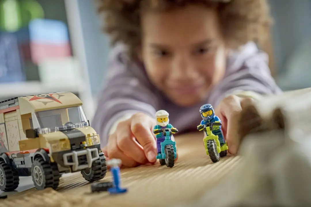 LEGO City 60512 Mountainbike Avonturenbus - 260 Stukken