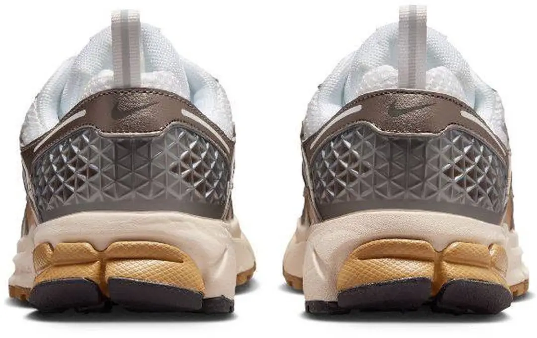 Nike Vomero 5 HF6998-004 - 37,5
