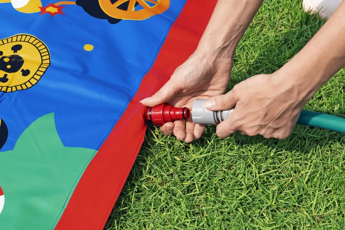 Bestway Piraten Sprinkler 52725 - 170x140cm Multicolor