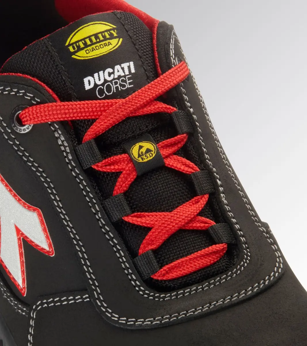 Diadora SHARK ENGINE LOW S3S FO SR BLACK/RED 46