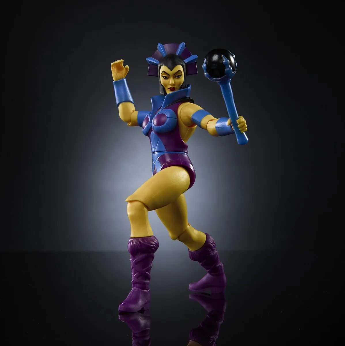Mattel Masters of the Universe Origins Evil-Lyn Action Figuur - 14cm - Multicolor