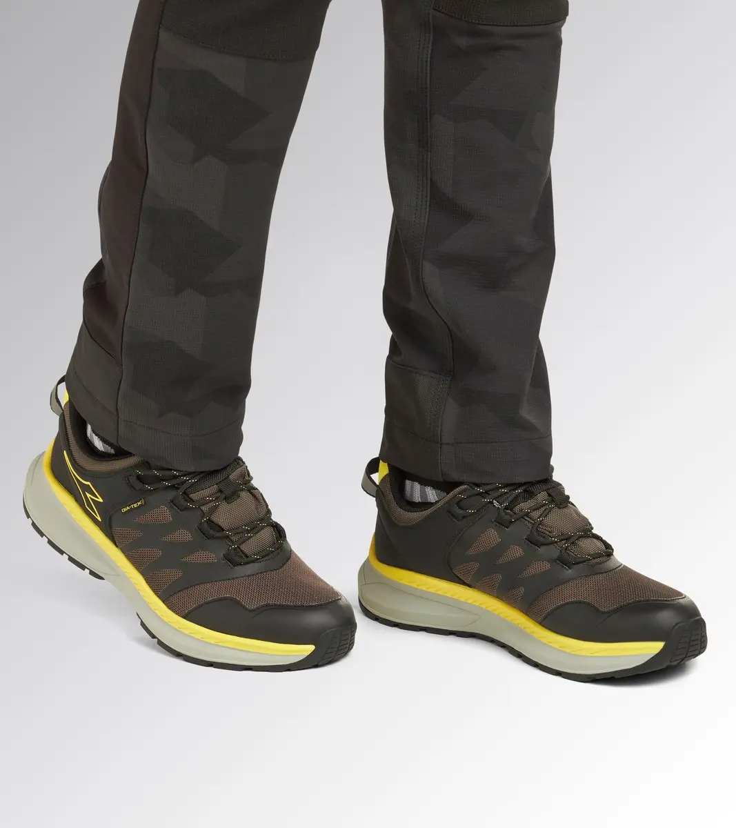 Diadora FREEDOM LOW O6 SR BROWN GRAY/YELLOW UTILITY 41