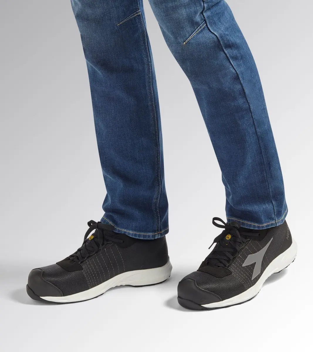 Diadora FLY LT MTX LOW S3L FO SR SC - Werklaarzen 47 - Zwart/Wit