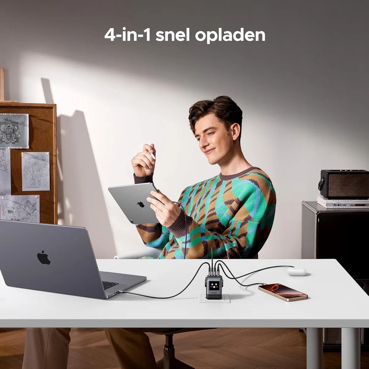 UGREEN UNO 100W GaN USB-C Oplader - 4 Poorten - Zwart