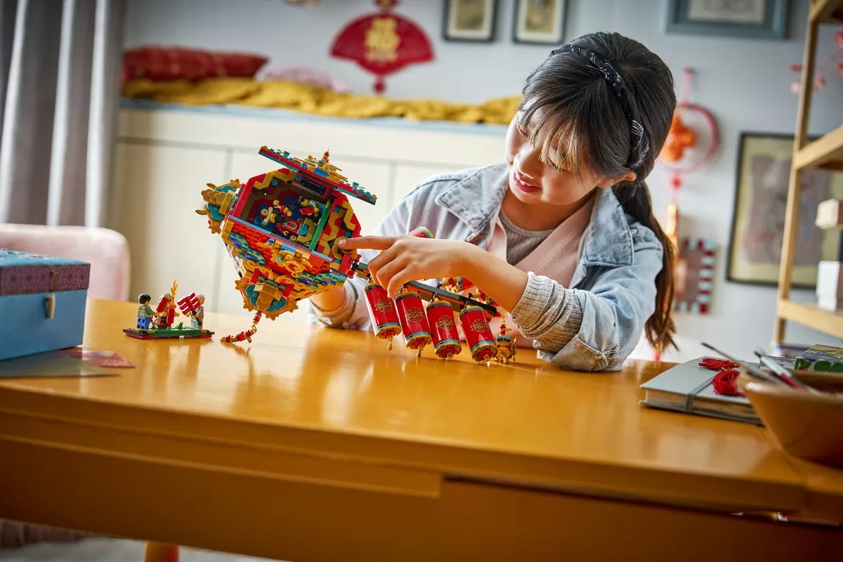 LEGO Chinees Nieuwjaar 80118 Geluksvuurwerk - 1039 Stukken