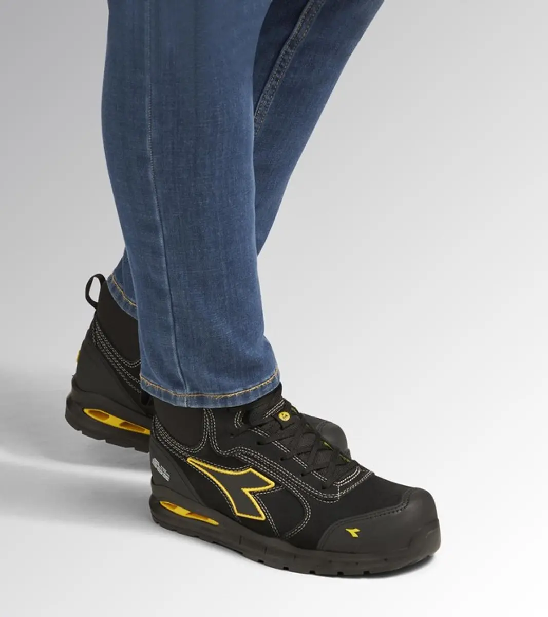 Diadora RUN A.BOX MSTR MID S3S FO SR SC black 47