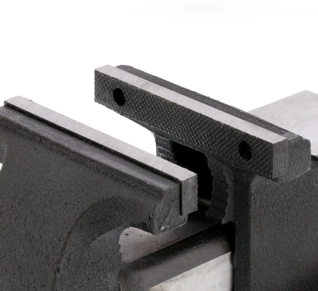 Stalen bankschroef 6 150 x 185 mm