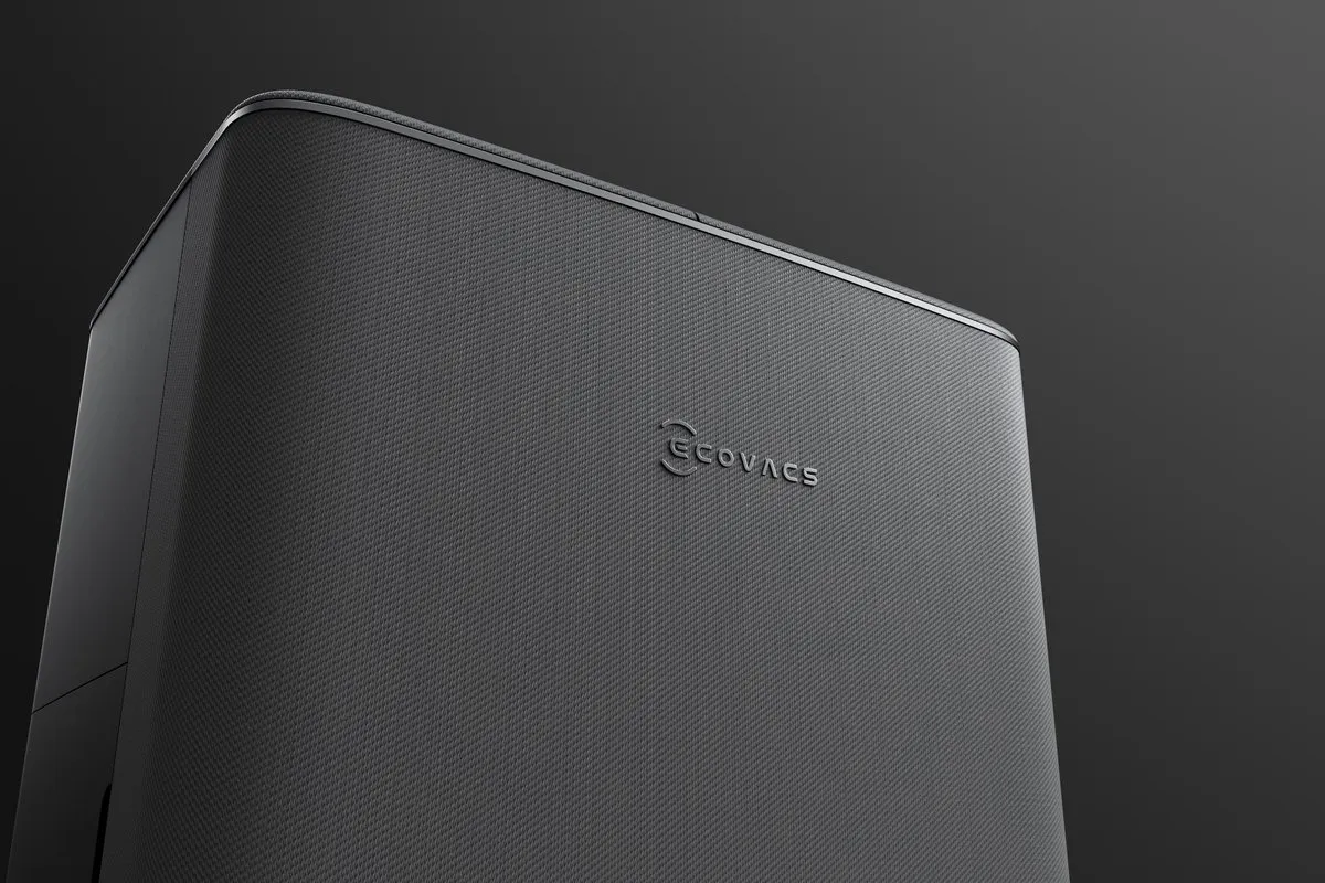 ECOVACS - DEEBOT T90 PRO OMNI BLACK EU - Robotstofzuiger - 30.000Pa - Charge PowerBoost - OZMO Roller 3.0 - ZeroTangle 4.0 - reiniging met warm water bij 75 °C - IA YIKO agent - automatisch legen - zwart