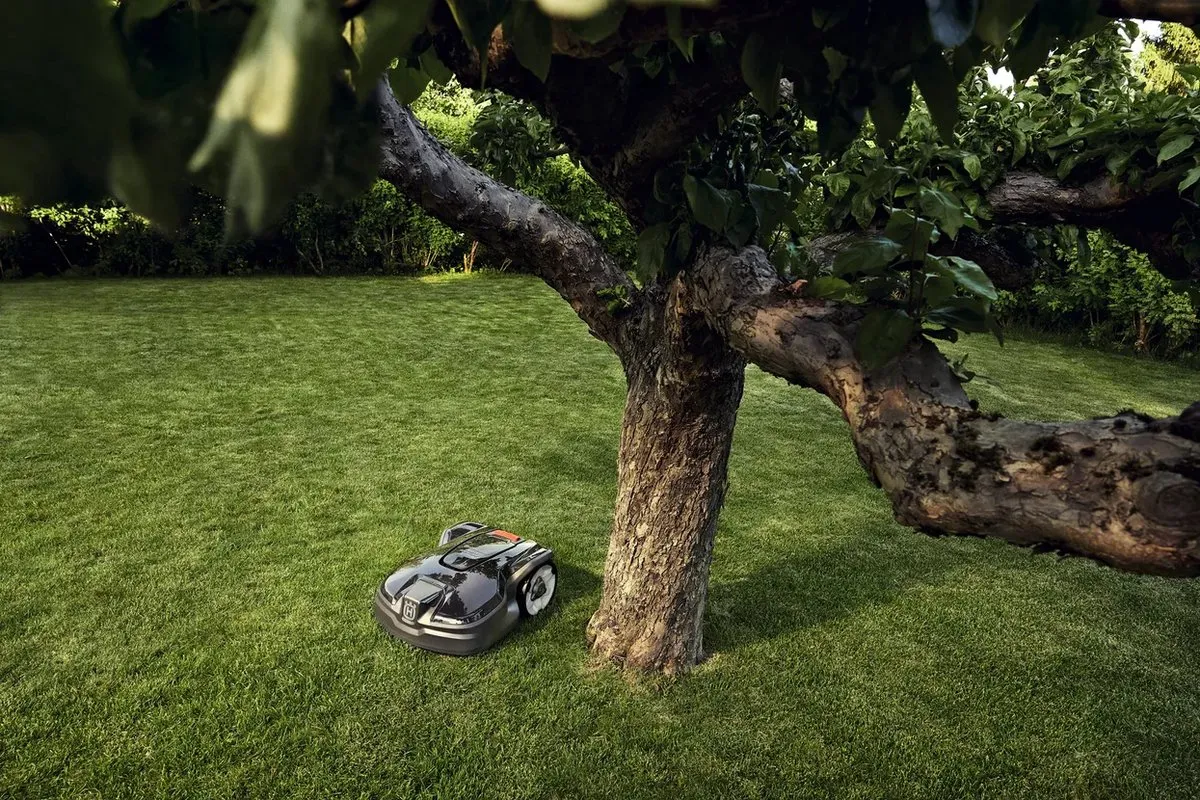 Husqvarna Automower 305 Model 2022 Robotmaaier - met Connect@Home