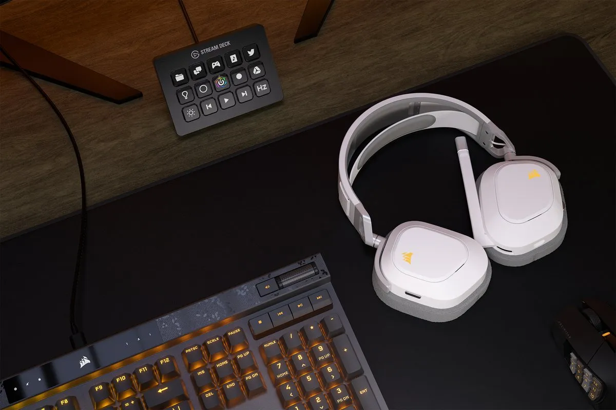 Corsair HS80 MAX CA-9011296-EU Draadloze Headset - Wit - afbeelding 6 van 6