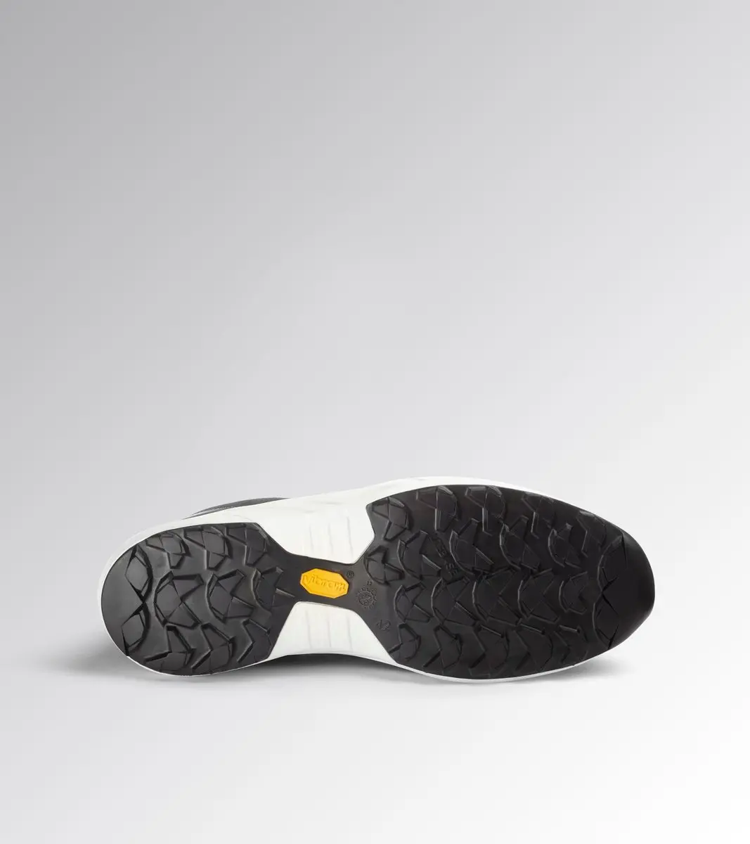 Diadora FLY LT MTX LOW S3L FO SR SC black/white 48