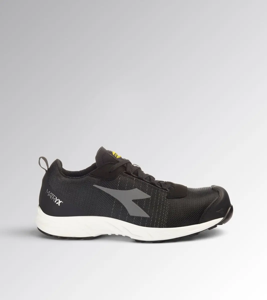 Diadora FLY LT MTX LOW S3L FO SR SC - Werklaarzen 48 - Zwart/Wit