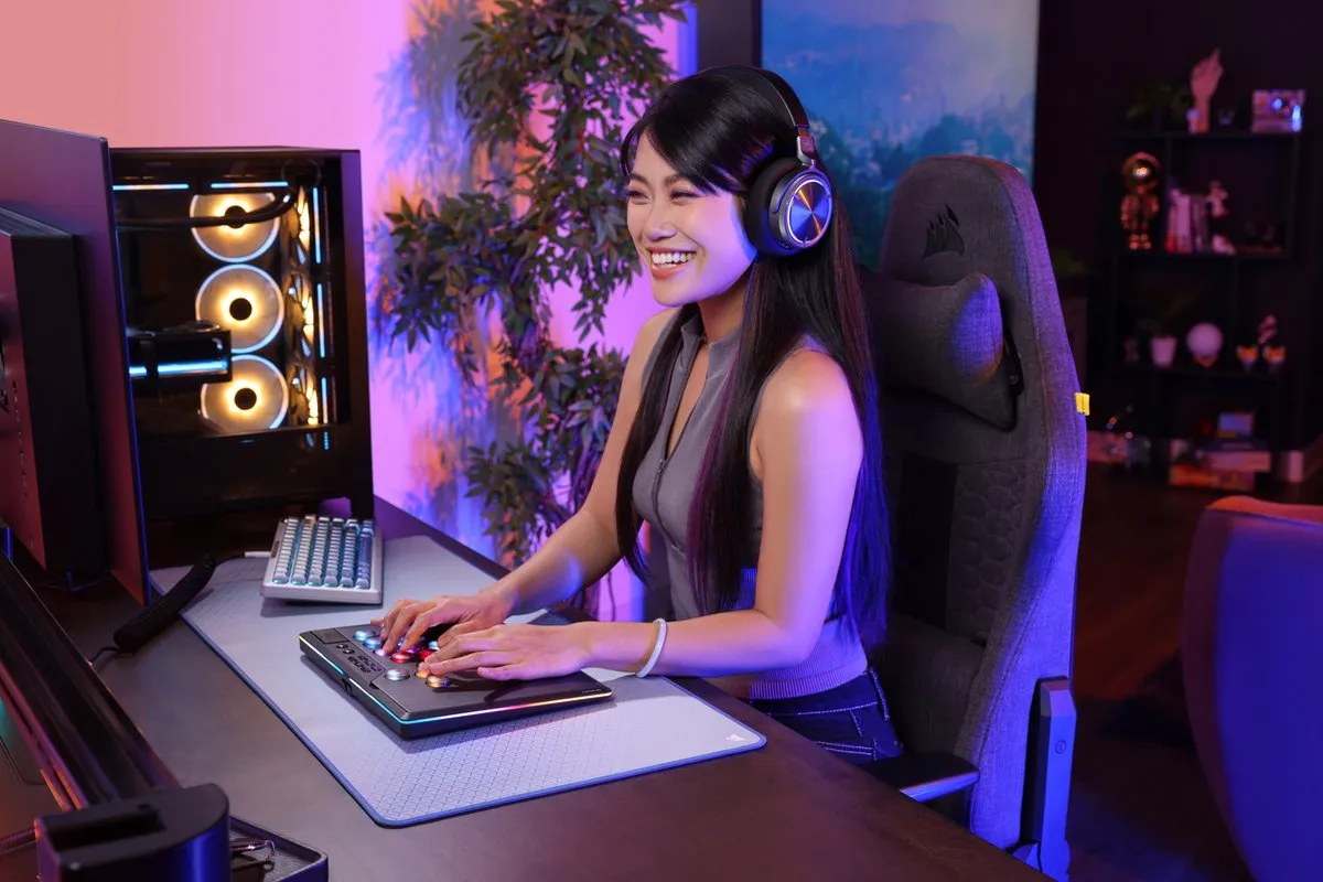 Corsair Novablade Pro - Draadloze Stickloze Hall-effect Controller - Rapid Trigger - PS5/PS4 & PC