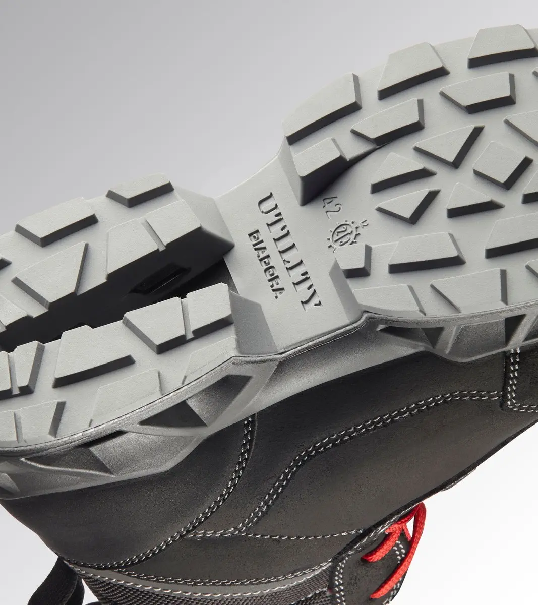 Diadora Shark Engine Mid S3S SR - Zwart/Rood 38