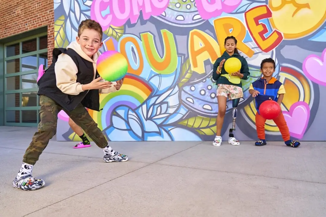 Crocs Classic Basketball Kinderslippers Sienna - EU 29-30