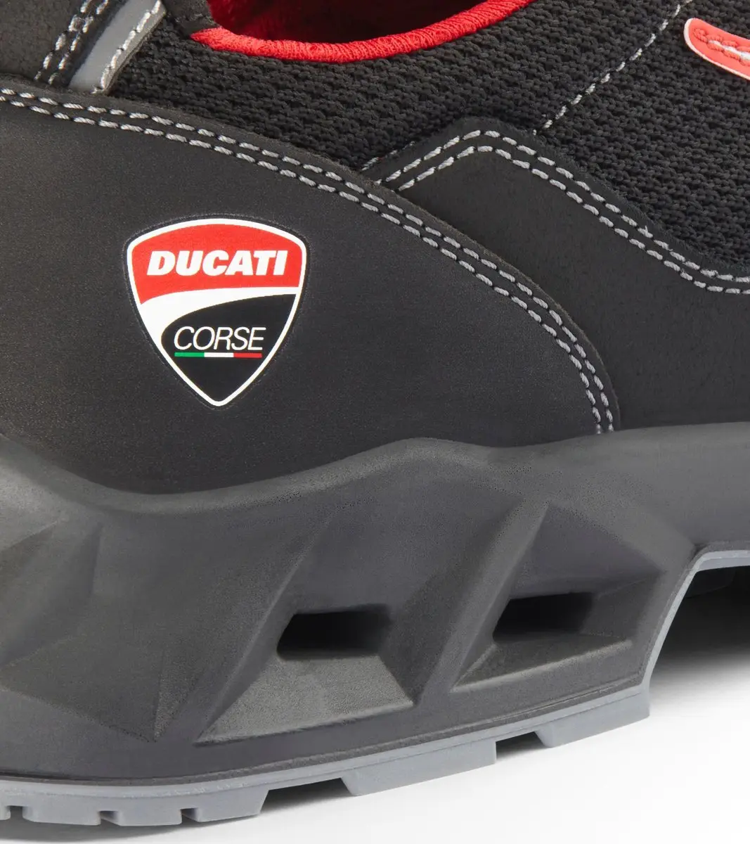 Diadora Shark Engine Low S1P FO SR - Zwart/Rood - 45