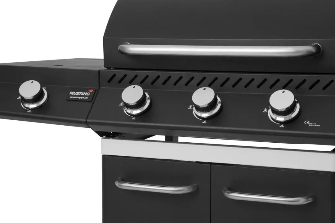 Mustang Knoxville 3+1 Gasbarbecue 12,8 kW - Zwart