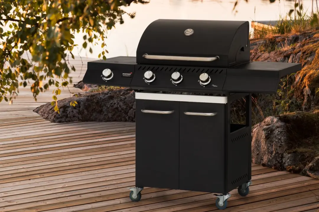 Mustang Knoxville 3+1 Gasbarbecue 12,8 kW - Zwart