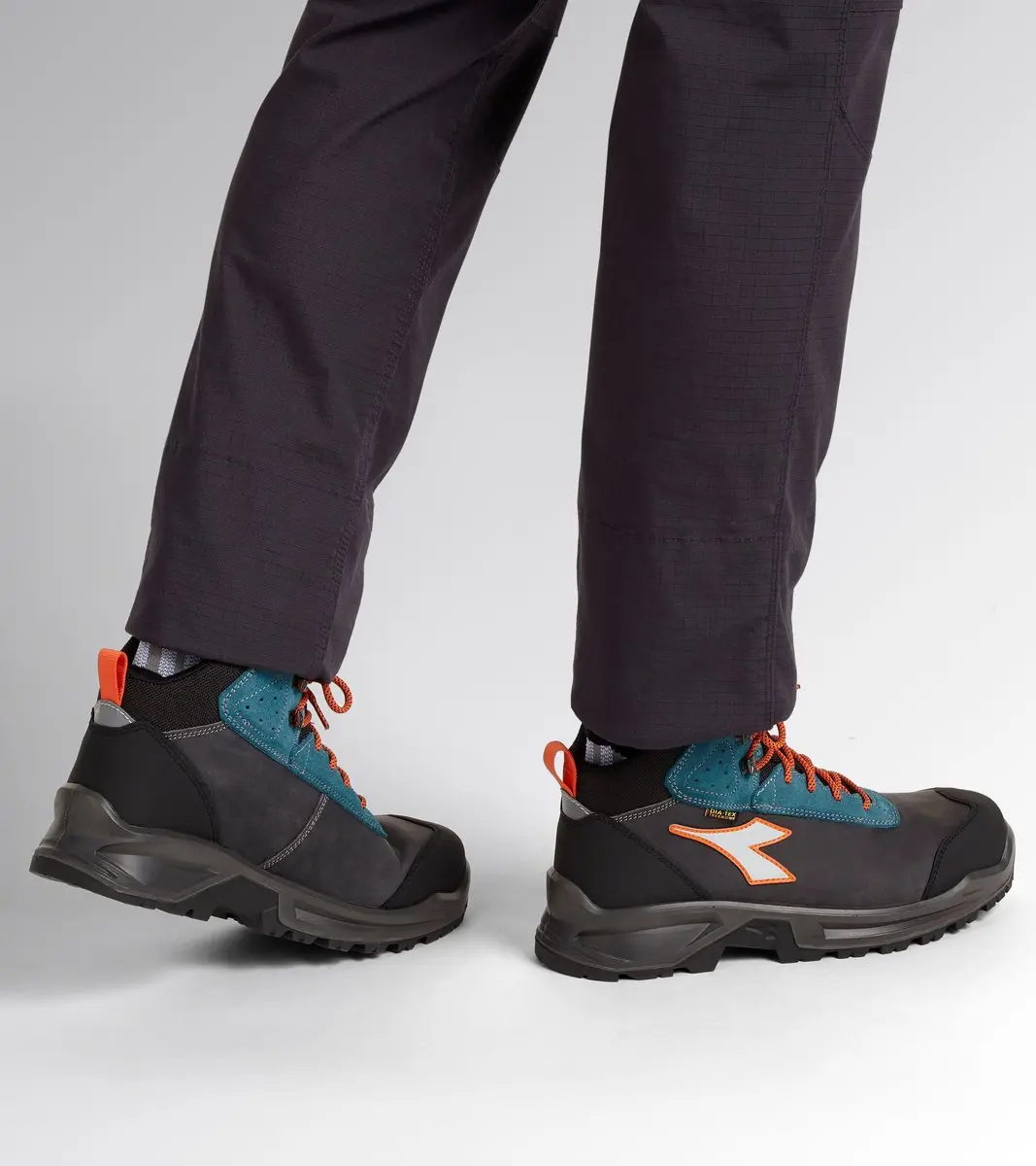 Diadora SPORT DIATEX MID S7S FO CI SR C. Rock/BLUE MOON 48
