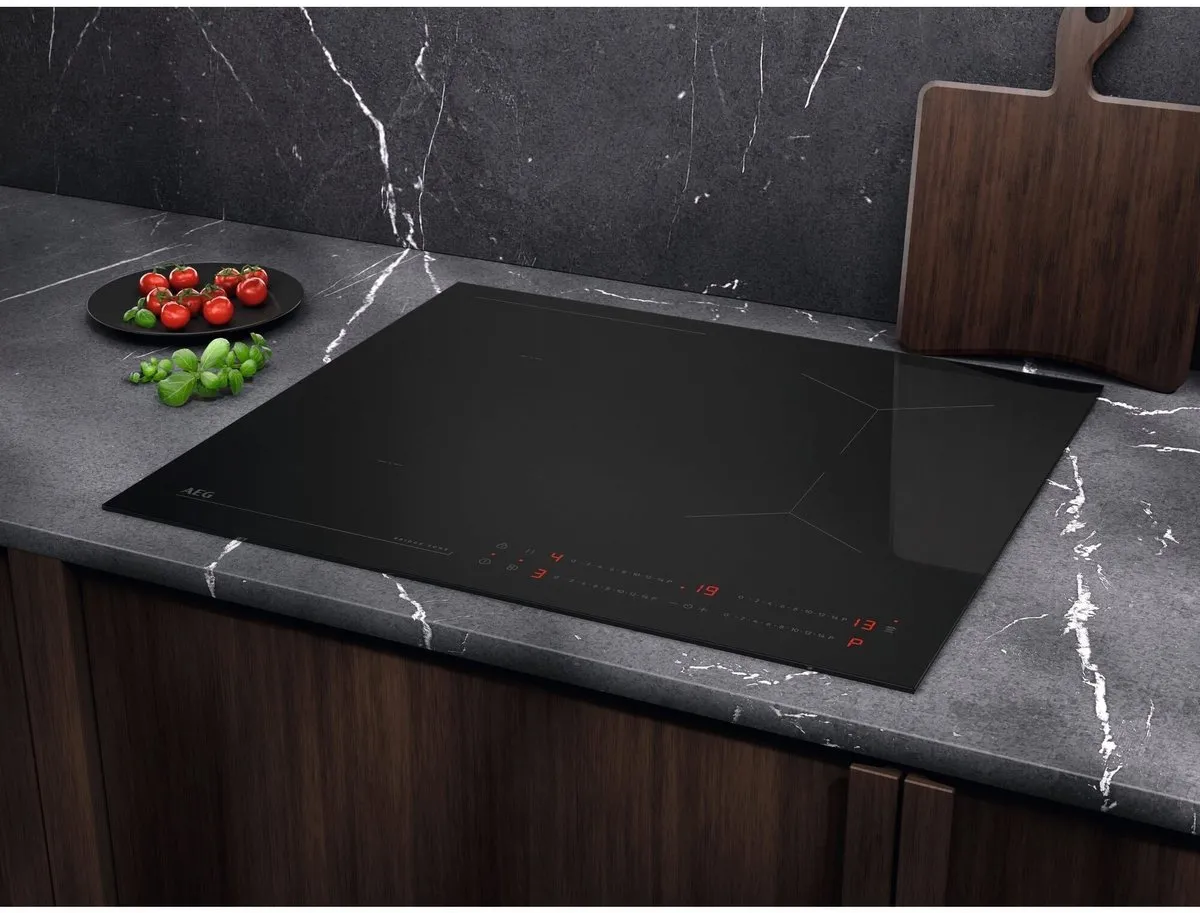 AEG TO64IB00IB Inductiekookplaat 4 zones - Zwart