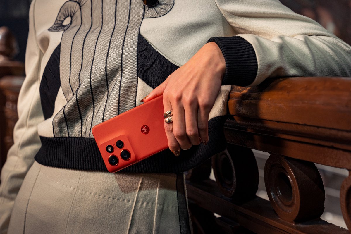 motorola edge 50 neo - 12/512GB - Poinciana