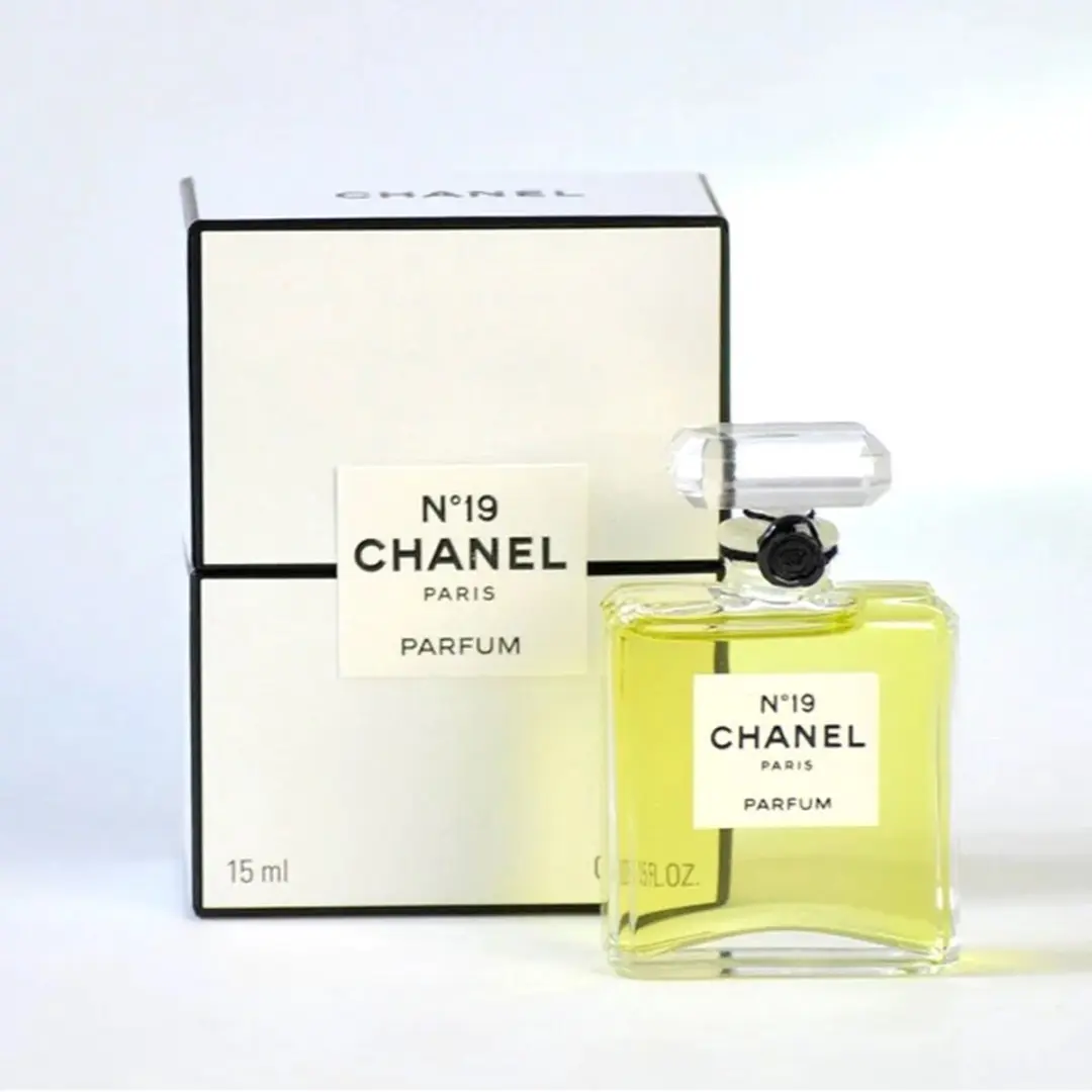 Chanel N°19 Pure Parfum 15ml