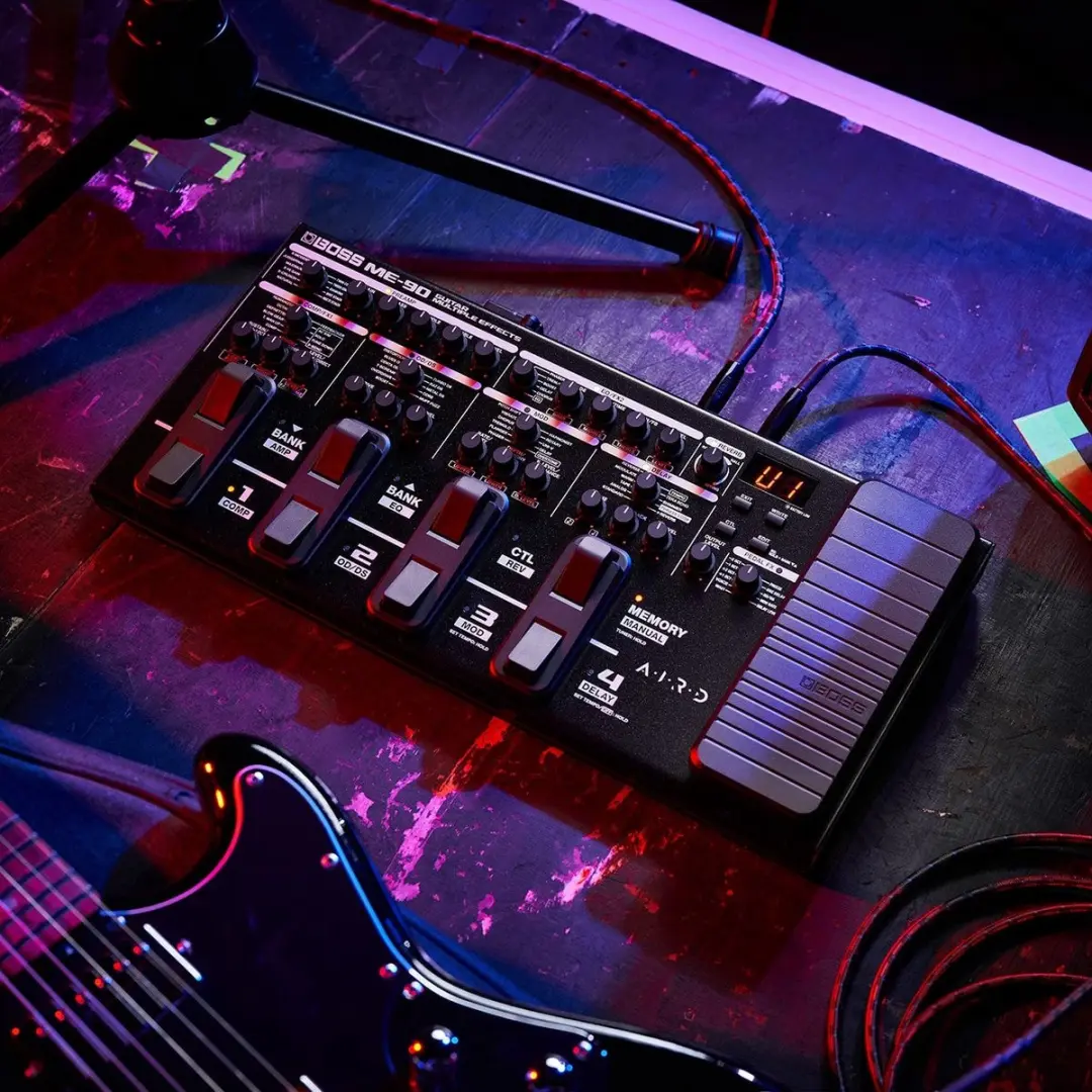 BOSS ME-90 Gitaar Multi-Effectprocessor - Zwart - afbeelding 2 van 6